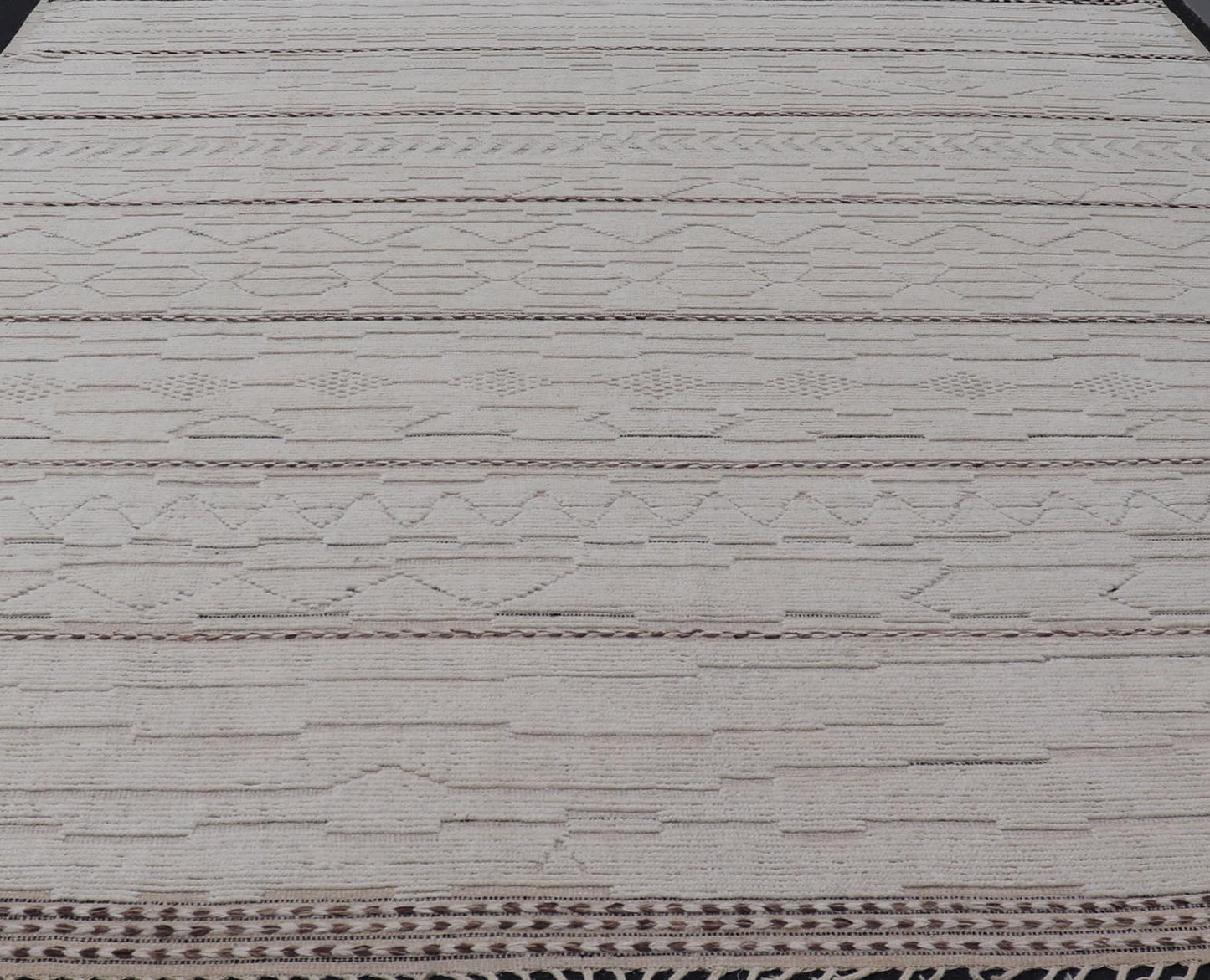 Large Minimalist Design rug, Large Modern Rug Large Modern Rug in Muted Off White. Light Brown with Minimalist Design Modern Afghanistan Rug with All - Over Pattern in Muted Light Cream and Tan Tones. Keivan Woven Arts rug AAR - 1664, country of origin / t... - Keivan Woven ArtsAAR - 1664 - 24420
