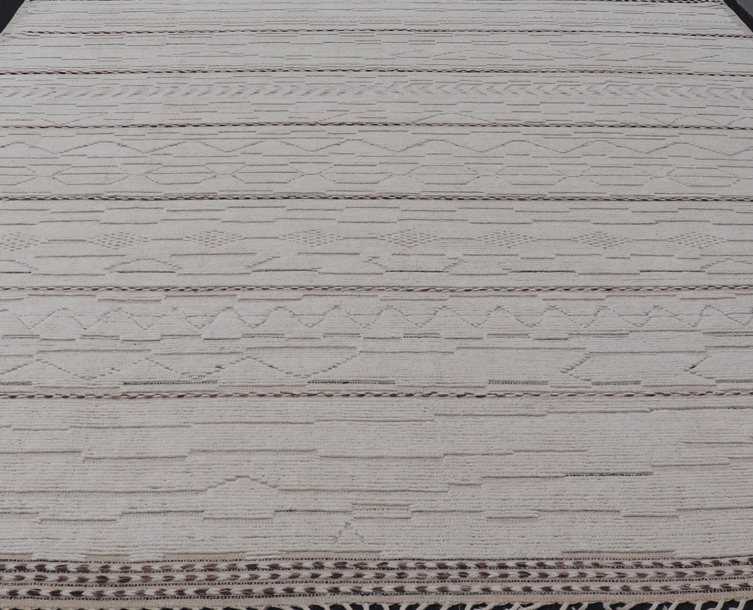 Large Minimalist Design rug, Large Modern Rug Large Modern Rug in Muted Off White. Light Brown with Minimalist Design Modern Afghanistan Rug with All - Over Pattern in Muted Light Cream and Tan Tones. Keivan Woven Arts rug AAR - 1664, country of origin / t... - Keivan Woven ArtsAAR - 1664 - 24420