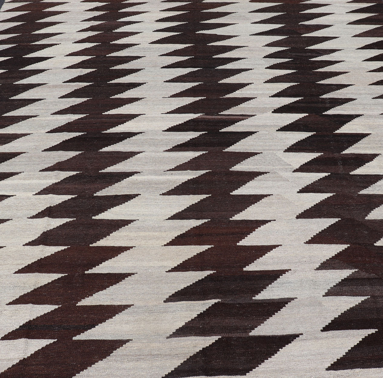 Modern Kilim with Geometric Dark Brown & Off White. Dark Brown and white modern Kilim finely woven in Afghanistan, Keivan Woven Arts/rug /AFG - 204, country of origin / type: Afghanistan / Kilim, condition: new Measures: 7'9 x 9'8 ... - Keivan Woven ArtsAFG - 204 - 15847Rug