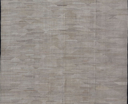 Large Modern Kilim in Neutral Cream with Free Flowing Design. Flat - weave Kilim rug with modern design in shades of cream, rug AFG - 27610, country of origin / type: Afghanistan / Kilim This subtle piece features an all - over free flowing d... - Keivan Woven ArtsAFG - 27610 - 13966Rug