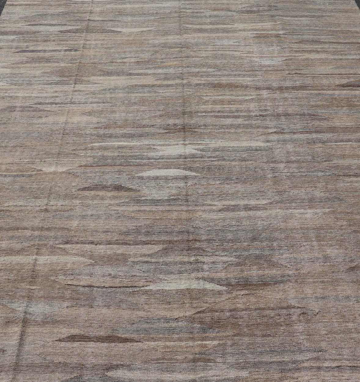 Modern Hand - Woven Flatweave Kilim in Wool with Sub - Geometric Diamond Design This flat - weave kilim has been hand - woven. The rug features an all - over solid/diamond design, rendered in gray, neutral and earthy tones; making this rug a superb fit fo... - Keivan Woven ArtsAFG - 27655 - 19730Rug