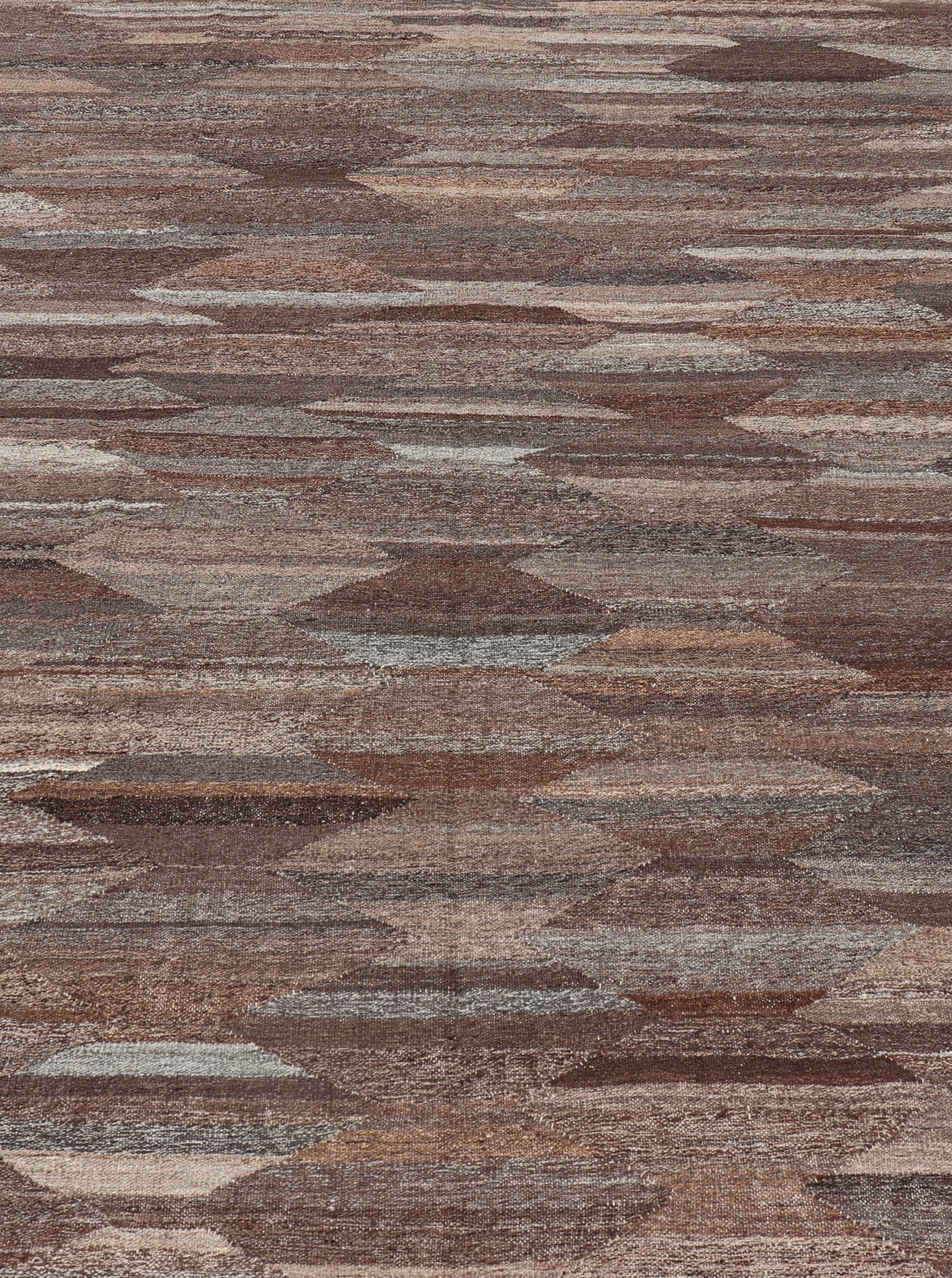 Versatile and Natural Color - Tone Flat - Weave Kilim for a Modern or Classic Design Versatile and natural brown color - tone flat - weave Kilim for a Modern or Classic design. Flat - weave Kilim rug with natural brown tones. Keivan Woven Arts / rug AFG - 2... - Keivan Woven ArtsAFG - 27890 - 15879Rug