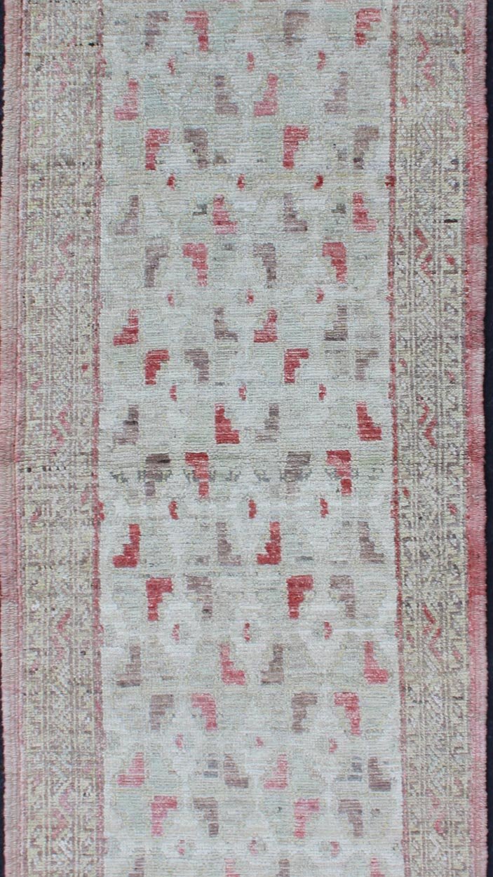 Hand Knotted Cream and Coral Colored Casual Modern Runner in Khotan All - Over Design Modern piled rug with all - over design in coral and cream modern rug, rug AFG - 28973, country of origin / type: Afghanistan / Piled, condition: new This bra... - Keivan Woven ArtsAFG - 28973 - 11879Rug