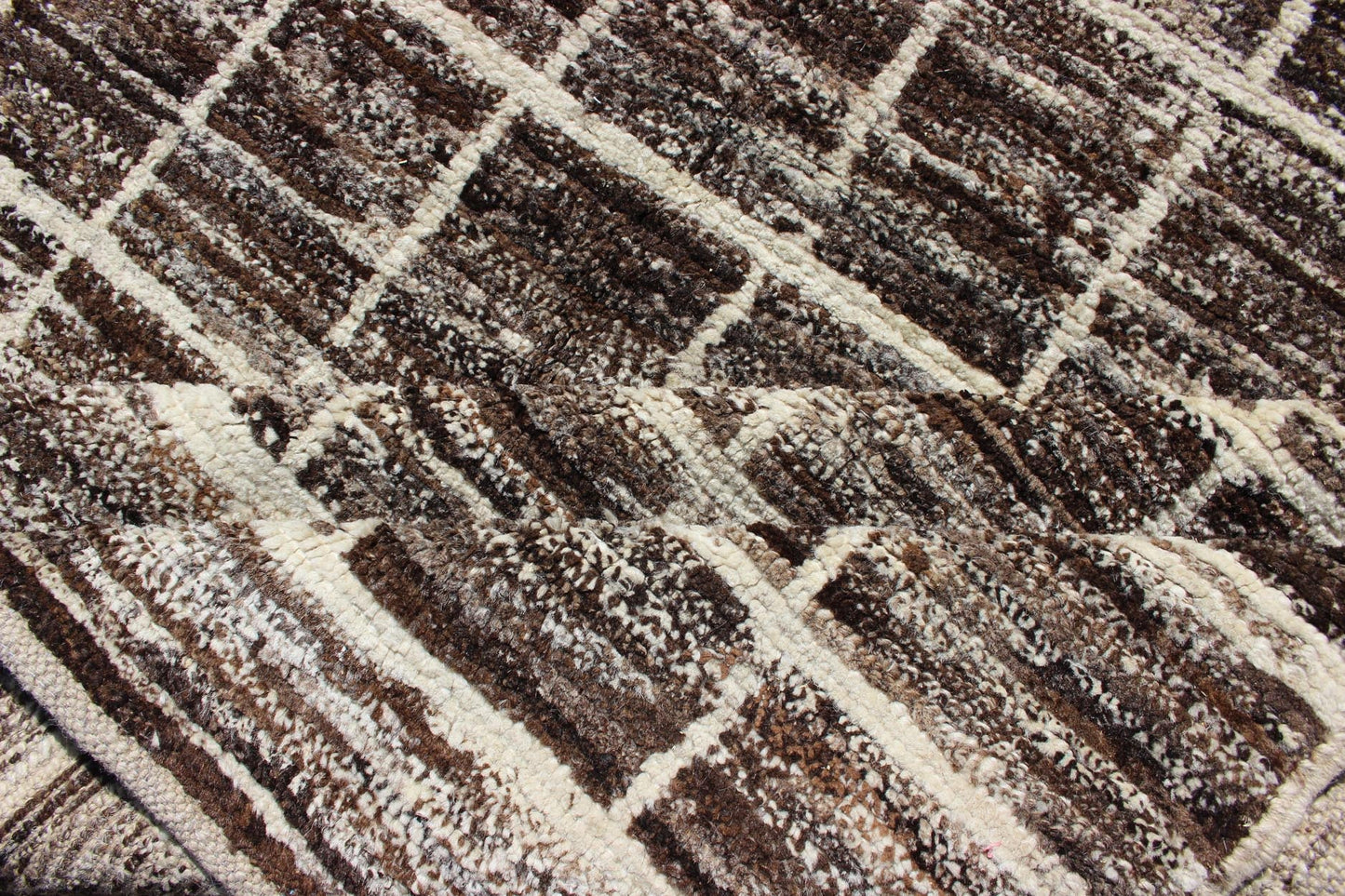 Keivan Woven Arts Natural Wool Modern Rug in Brown and Ivory. Natural Wool Modern Rug with Graph Design in Brown and ivory by Keivan Woven Arts Modern Design and Natural Wool, rug AFG - 29371, country of origin / type: Afghanistan / Modern, condi... - Keivan Woven ArtsAFG - 29371 - 3740Rug
