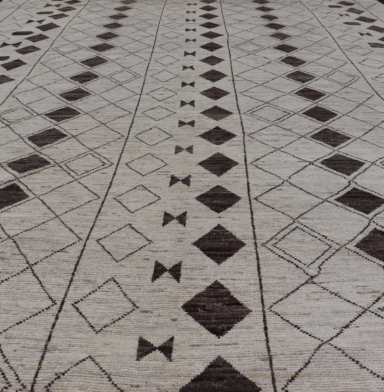 Casual Modern Design Moroccan Rug in bold Brown motifs and White/Ivory Tones. Brown, white/Ivory and Neutral tone rug with casual modern design, rug AFG - 31931 , country of origin / type: Afghanistan / Moroccan tribal, modern casual The unique... - Keivan Woven ArtsAFG - 31931 - 15711Rug
