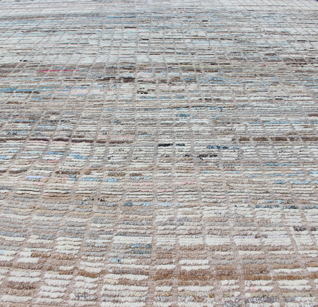 All - Over Modern Rug Subdued Design in Ice Blue and Creams Neutral tone rug with Moroccan free - flowing tribal design, rug AFG - 33312, country of origin / type: Afghanistan The subdued design of this piled rug makes it perfect for modern an... - Keivan Woven ArtsAFG - 33312 - 13852Rug