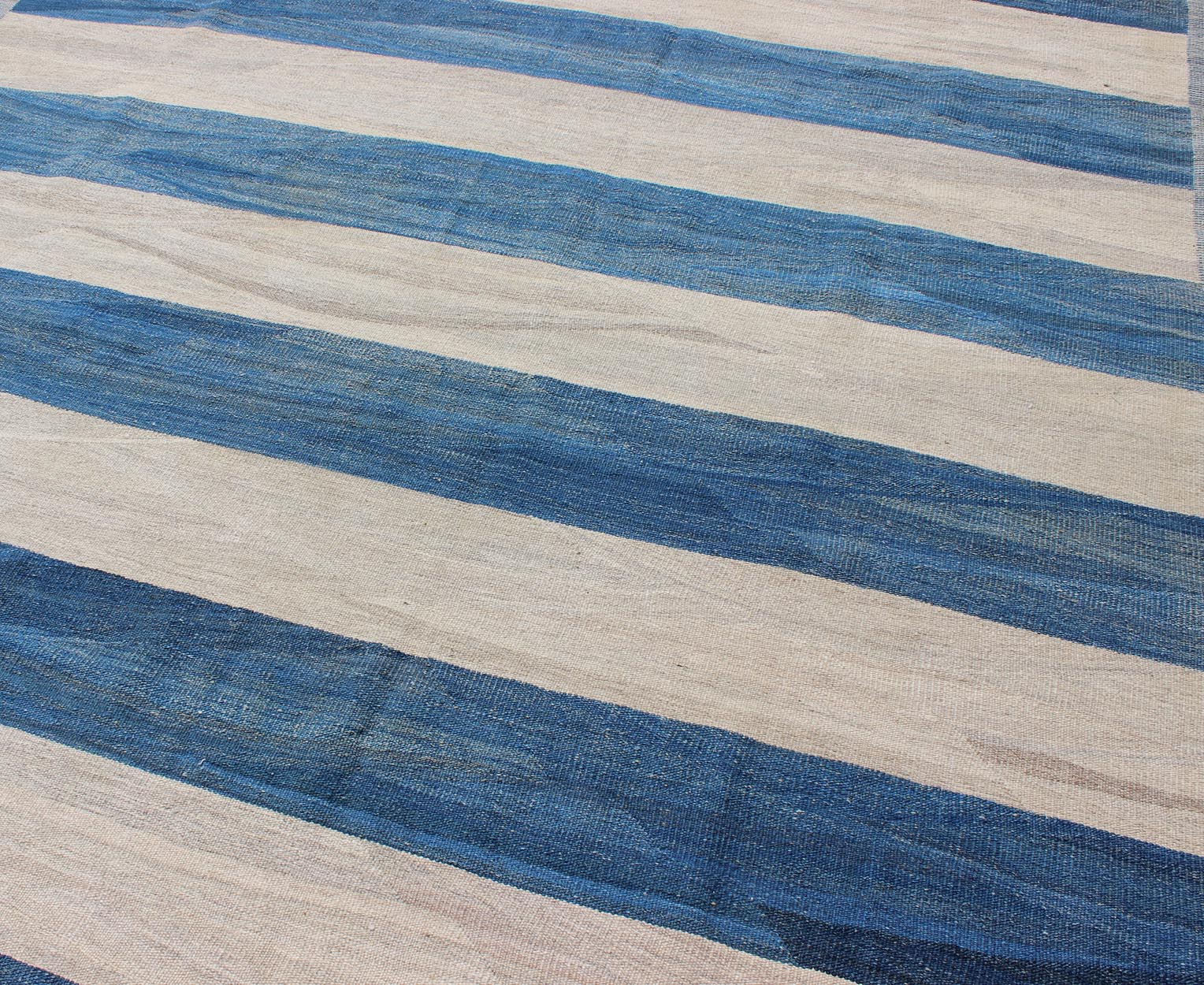 Keivan Woven Arts Modern Stripe Patterned Kilim in Blue and Ivory. Keivan Woven Arts rug AFG - 3439, Keivan Woven Arts / country of origin / type: Afghanistan / Kilim. Measures: 6'4 x 9'8 This playful piece features a all - over design that evokes ... - Keivan Woven ArtsAFG - 3439 - 10396Rug