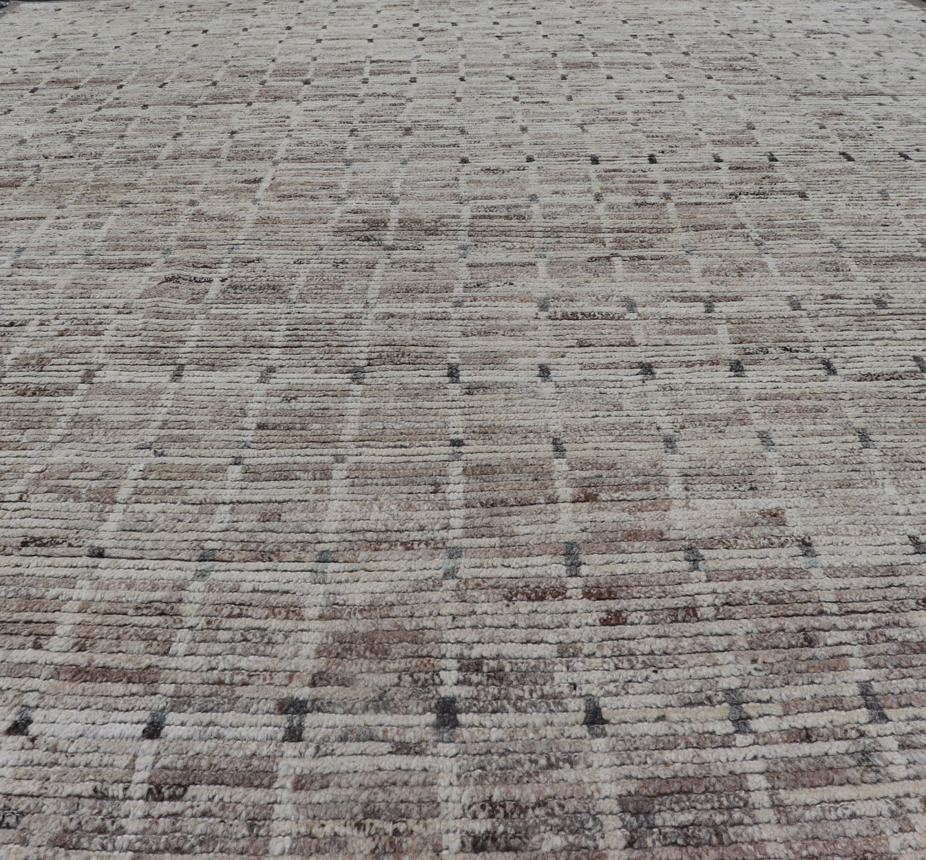 Modern Afghanistan Rug with All - Over Design in Muted Tones of Cream, Gray, Taupe Measures:9'7 x 12. Neutral tone rug with free - flowing tribal design in shades of taupe, cream, and grays. Modern Moroccan Rug with All - Over Design in Muted Tones... - Keivan Woven ArtsAFG - 36107 - 6258 - 16754Rug
