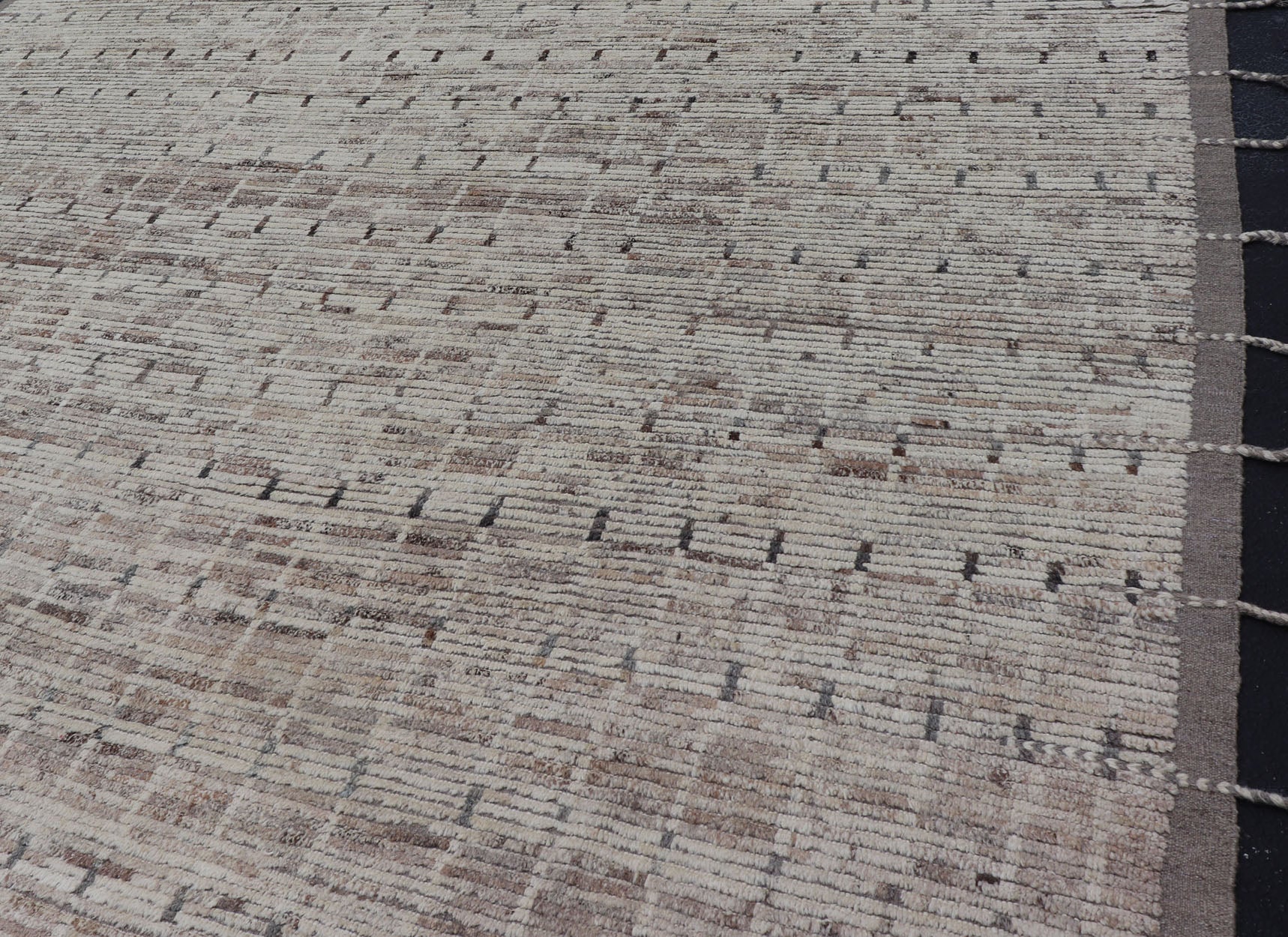 Modern Afghanistan Rug with All - Over Design in Muted Tones of Cream, Gray, Taupe Measures:9'7 x 12. Neutral tone rug with free - flowing tribal design in shades of taupe, cream, and grays. Modern Moroccan Rug with All - Over Design in Muted Tones... - Keivan Woven ArtsAFG - 36107 - 6258 - 16754Rug
