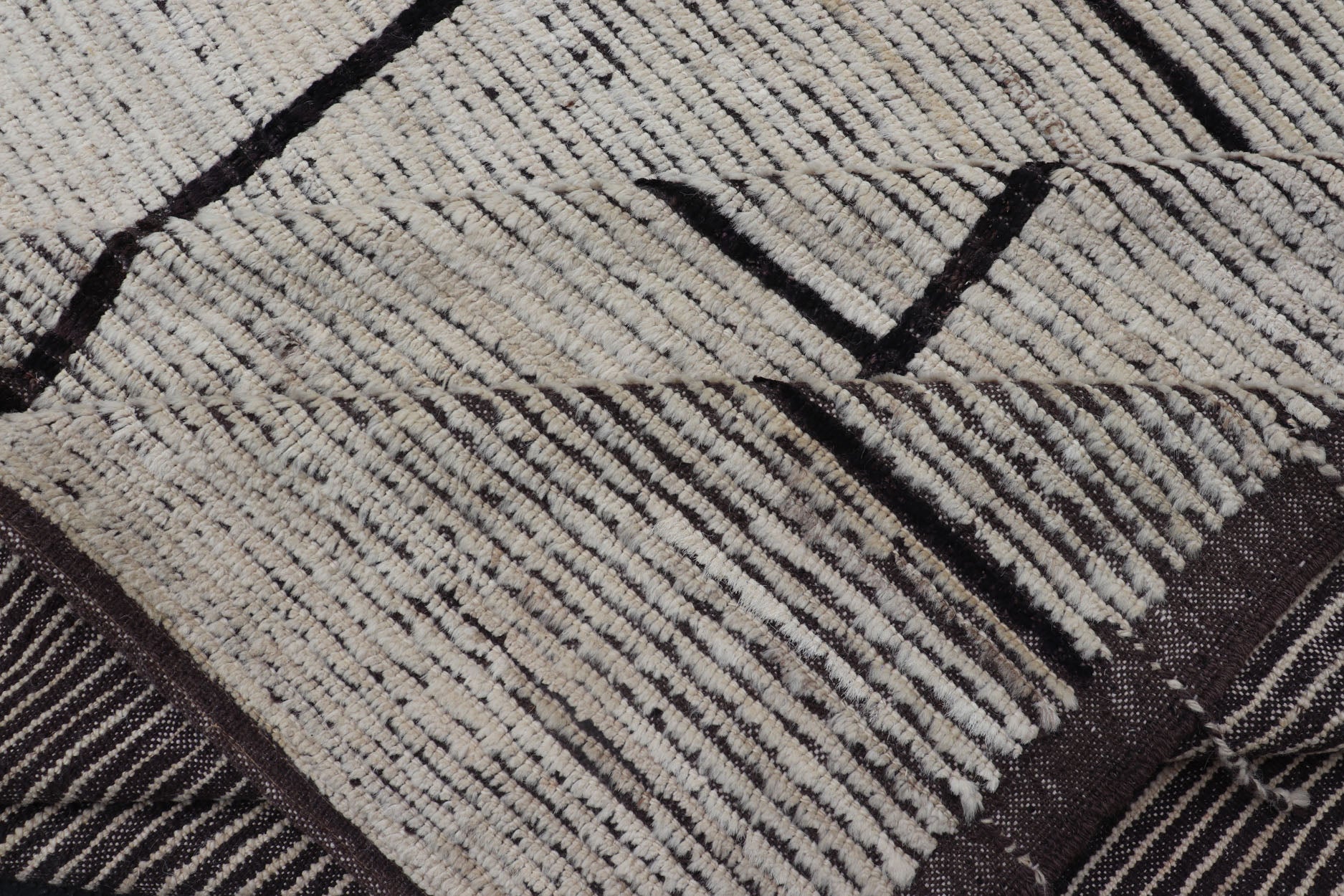 Casual Modern Wool Hand Knotted Black and White Large Scale Modern Rug Modern piled hand knotted rug with all - over modern design in black and white wool tones, rug Keivan Woven Arts / AFG - 36115, country of origin / type: Afghanistan / Piled, co... - Keivan Woven ArtsAFG - 36115 - 6221 - 16778Rug