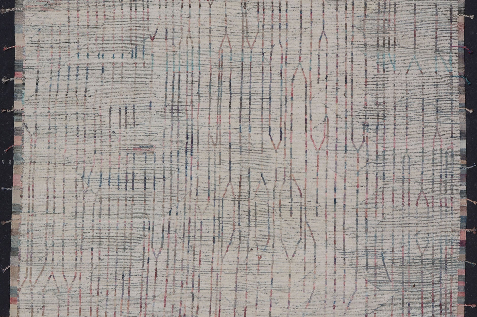 Neutral tone rug with Moroccan free - flowing tribal design with pops of color, Keivan Woven Arts / rug AFG - 36116, country of origin / type: Afghanistan / Modern Causal. The subdued design of this rug makes it perfect for modern and casual interio... - Keivan Woven ArtsAFG - 36116 - 6083 - 16784Rug