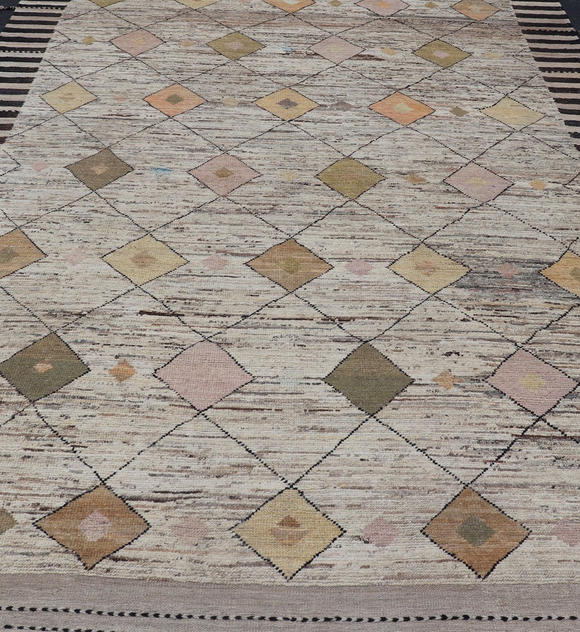 Modern Hand Knotted Moroccan Diamond Pattern in With Tribal Motifs Cream, soft gold, andbrown rug with modern casual design and natural wool, Keivan Woven Arts/rug AFG - 36095, country of origin / type: Afghanistan / Modern, Modern Casual ... - Keivan Woven ArtsAFG - 36118 - 5728 - 16796Rug