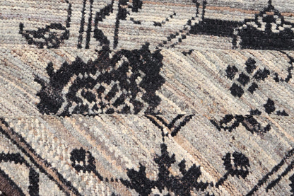 Modern Hand - Knotted Rug in Wool with Sub - Geometric Oushak Design in Earthy Tones This modern oushak designed tribal rug has been hand - knotted. The rug features a modern sub - geometric Oushak design, replete with various motifs in charcoal on an e... - Keivan Woven ArtsAFG - 39612 - 19550Rug