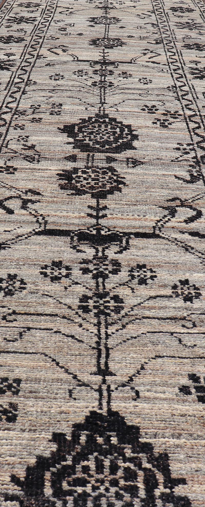 Modern Hand - Knotted Rug in Wool with Sub - Geometric Oushak Design in Earthy Tones This modern oushak designed tribal rug has been hand - knotted. The rug features a modern sub - geometric Oushak design, replete with various motifs in charcoal on an e... - Keivan Woven ArtsAFG - 39612 - 19550Rug