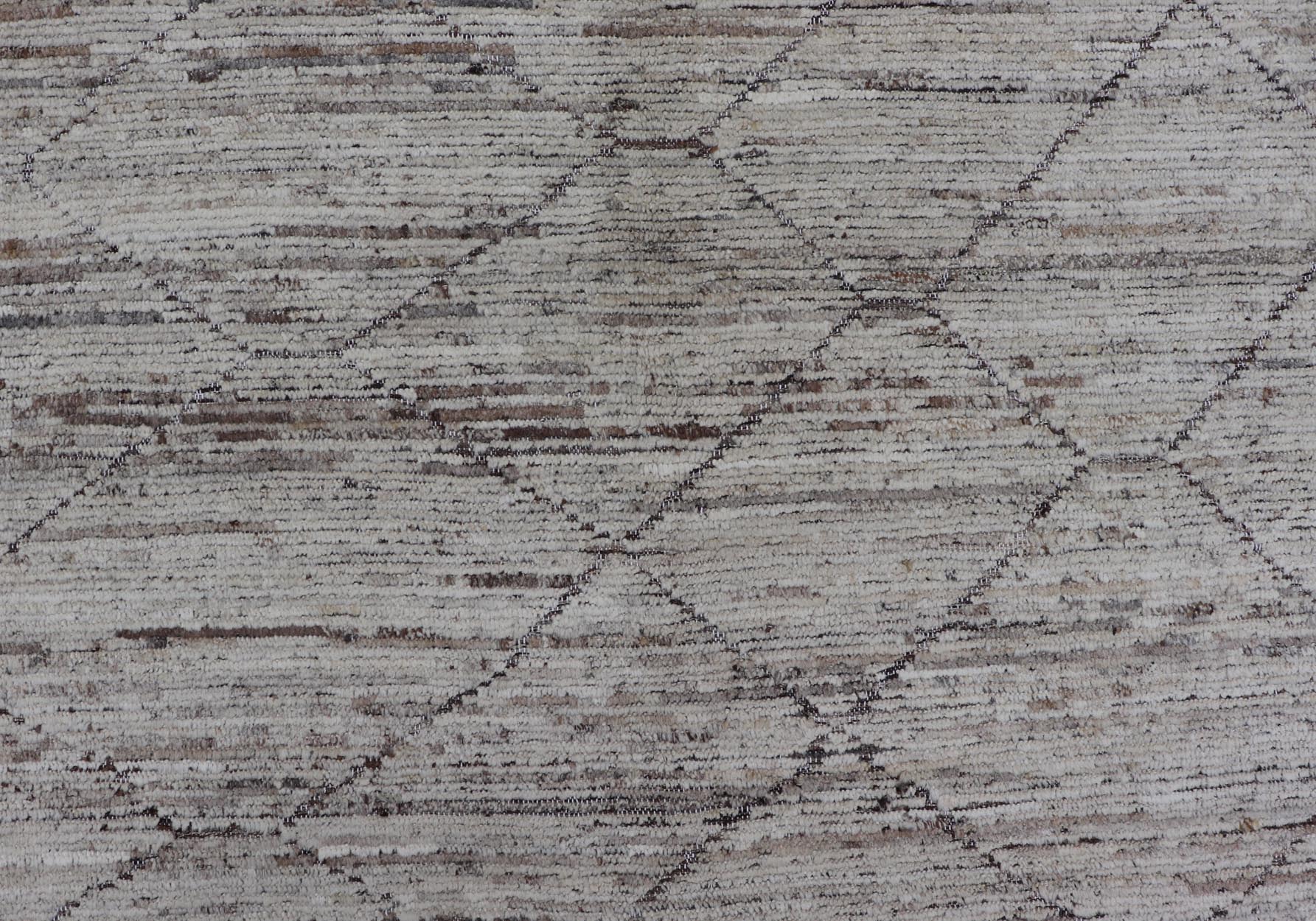 Modern Hand - Knotted Tribal Rug in Wool with Sub - Geometric Diamond Design This modern casual tribal rug has been hand - knotted. The rug features a modern all - over sub - geometric diamond design, rendered in earthy tones, making this rug a superb fi... - Keivan Woven ArtsAFG - 39705 - 19328Rug