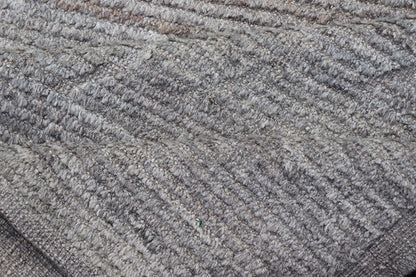 Modern Casual Runner Hand Knotted in Neutral Tones with Shades of Gray. Keivan Woven Arts rug AFG - 39819, country of origin / type: Afghanistan / Pile. Measures: 2'11 x 9'8 The subdued design of this runner makes it perfect for modern and casual ... - Keivan Woven ArtsAFG - 39819 - 21343Rug