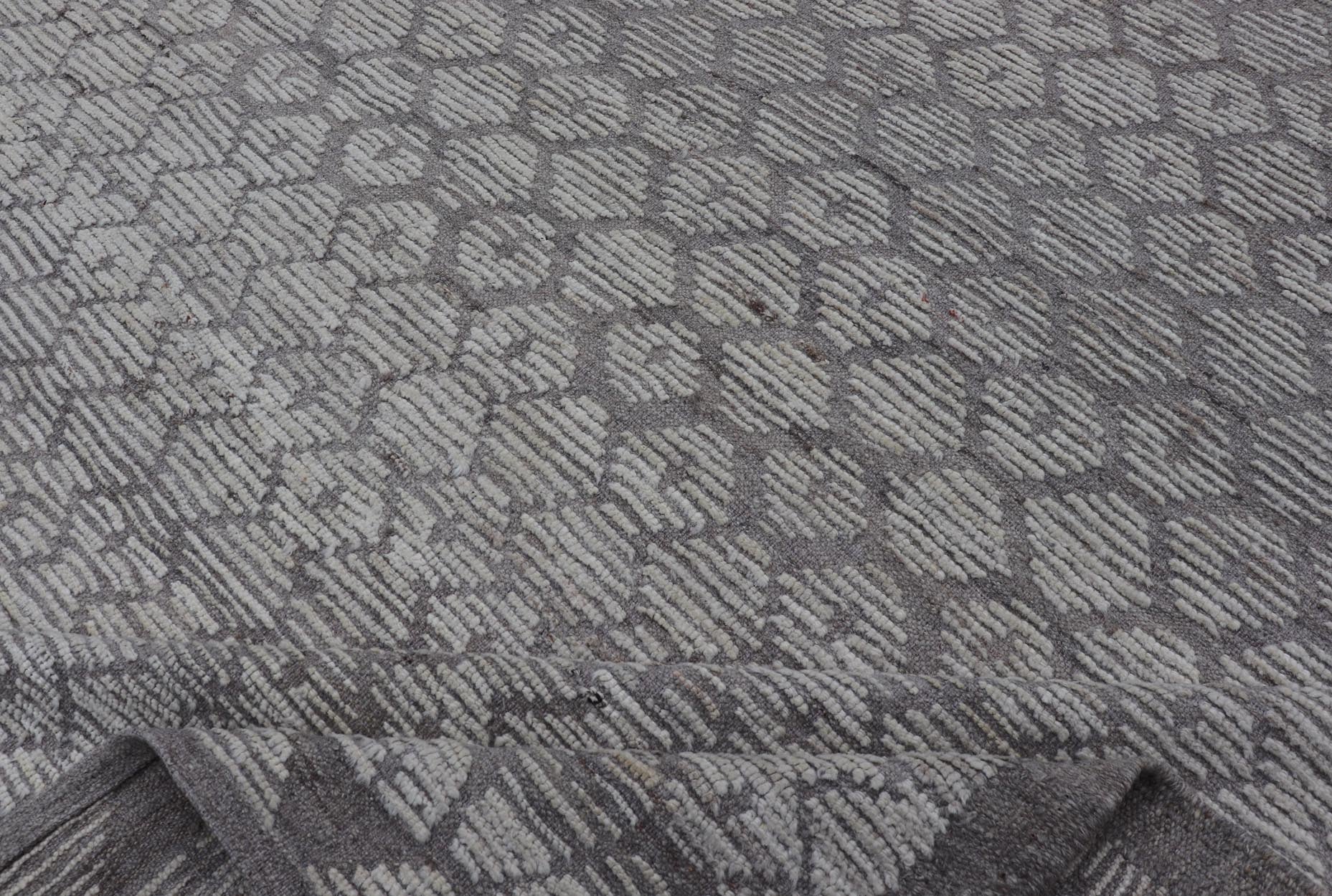 Modern Moroccan Hand - Knotted Rug with All - Over Sub - Geometric Hexagonal Design This modern casual Moroccan rug has been hand - knotted in wool. The rug features a modern all - over sub - geometric hexagonal design, rendered in various neutral tones; m... - Keivan Woven ArtsAFG - 40926 - 19796Rug