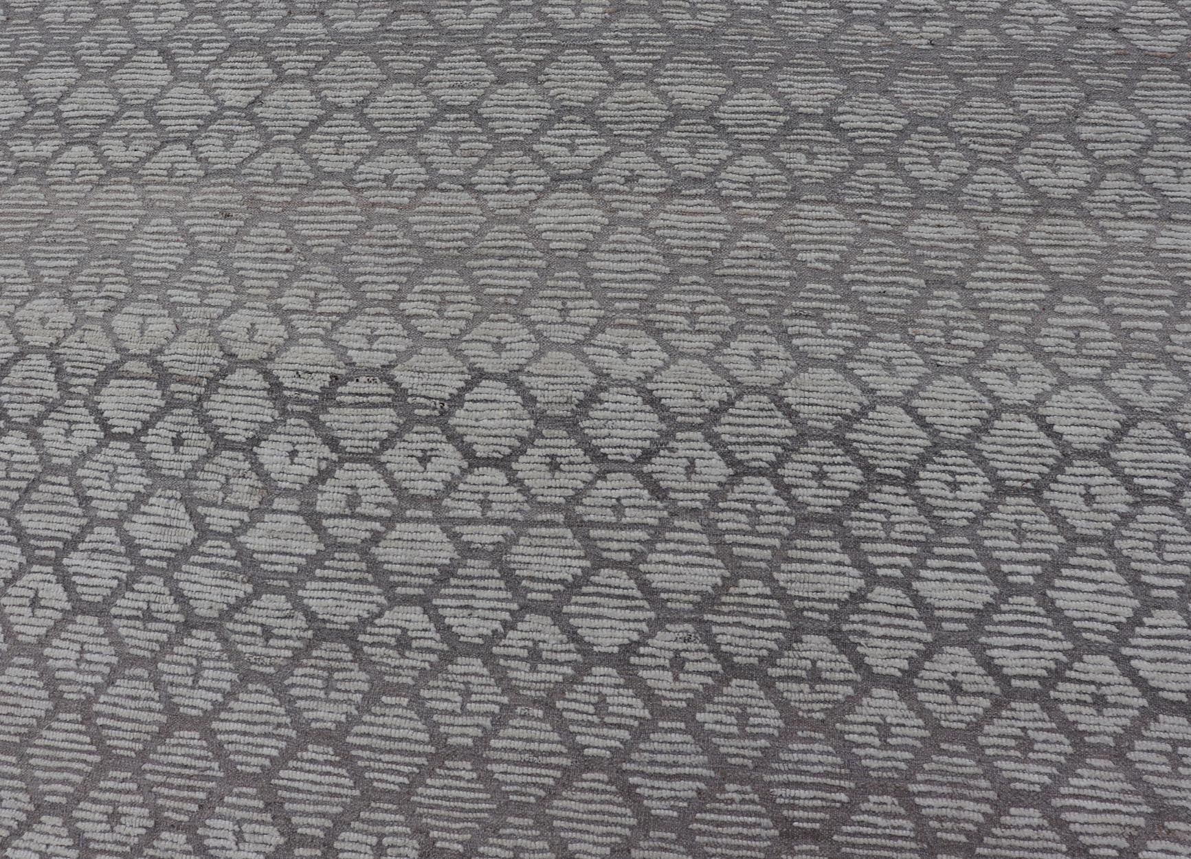 Modern Moroccan Hand - Knotted Rug with All - Over Sub - Geometric Hexagonal Design This modern casual Moroccan rug has been hand - knotted in wool. The rug features a modern all - over sub - geometric hexagonal design, rendered in various neutral tones; m... - Keivan Woven ArtsAFG - 40926 - 19796Rug