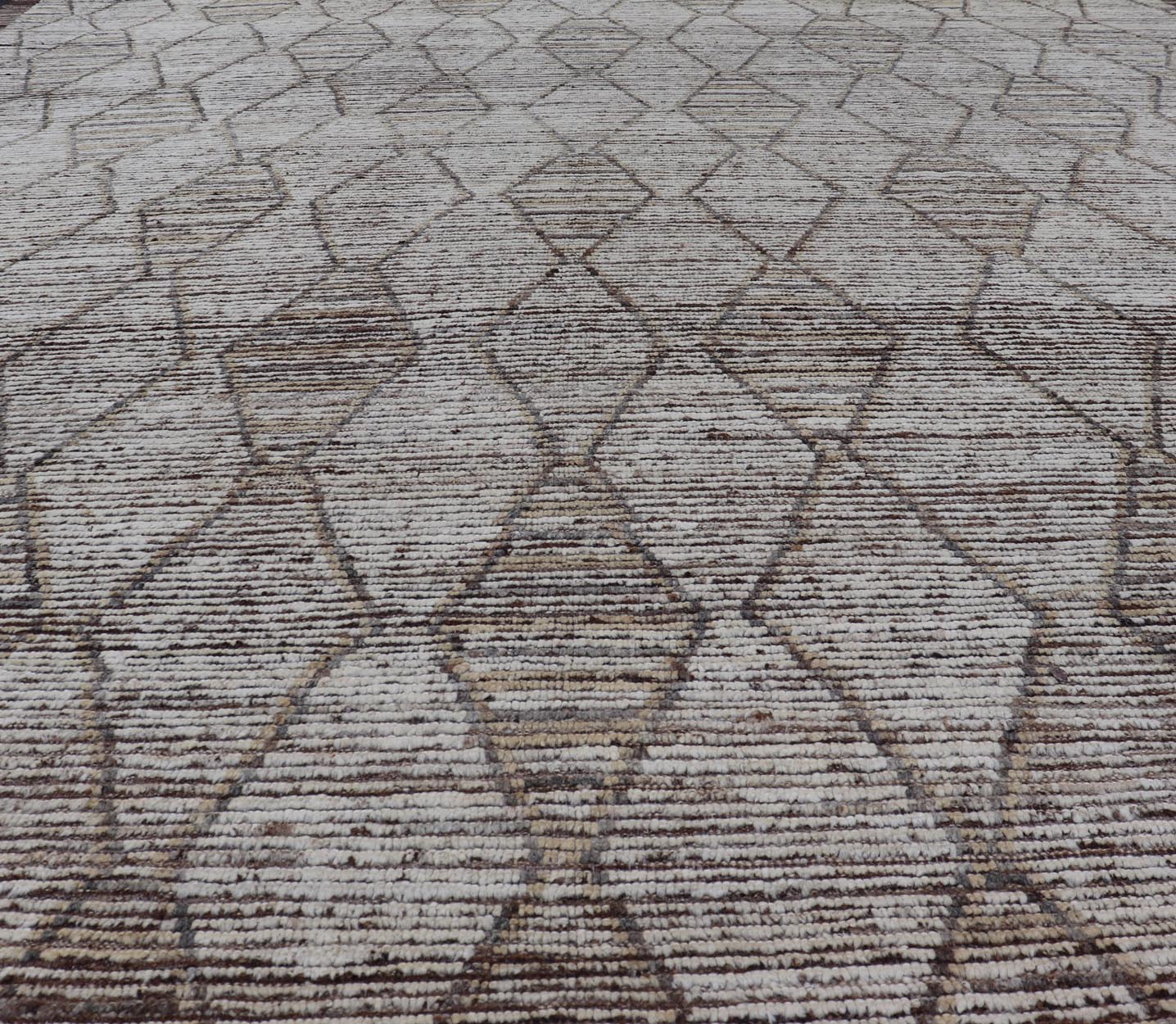 Modern Hand - Knotted Rug in Wool with Sub - Geometric Diamond Design in Earth Tones This modern casual tribal rug has been hand - knotted. The rug features a modern all - over sub - geometric diamond design, rendered in earthy tones, making this rug a s... - Keivan Woven ArtsAFG - 41004 - 19460