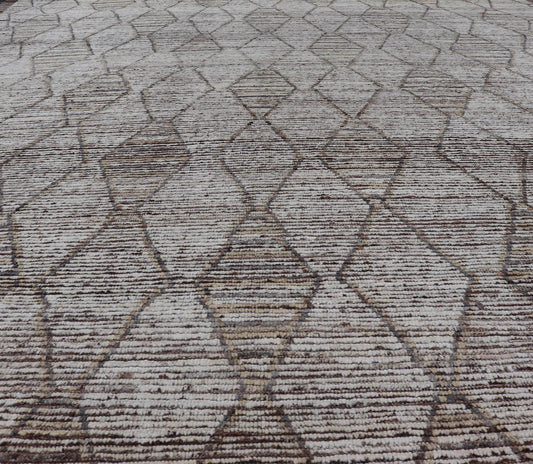 Modern Hand - Knotted Rug in Wool with Sub - Geometric Diamond Design in Earth Tones This modern casual tribal rug has been hand - knotted. The rug features a modern all - over sub - geometric diamond design, rendered in earthy tones, making this rug a s... - Keivan Woven ArtsAFG - 41004 - 19460