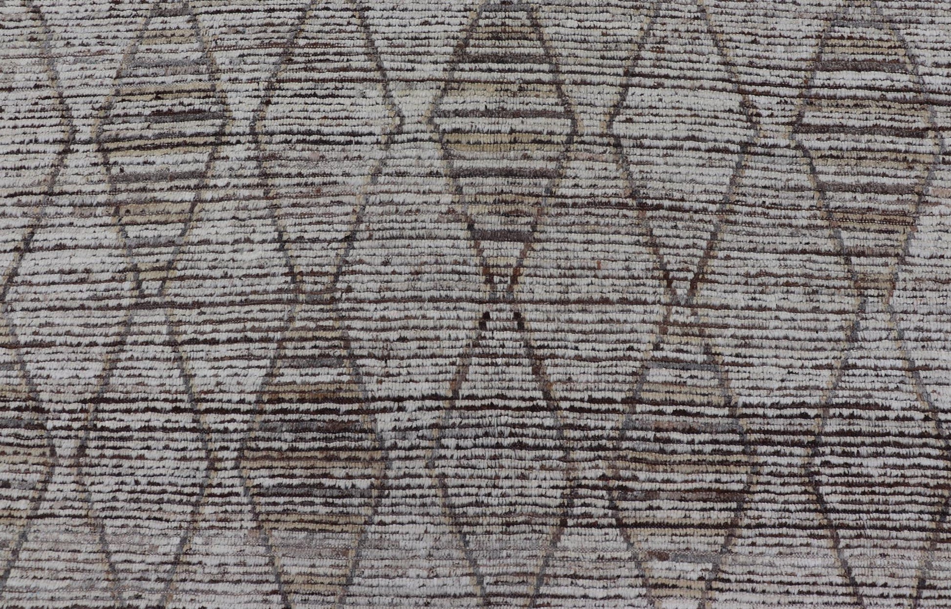 Modern Hand - Knotted Rug in Wool with Sub - Geometric Diamond Design in Earth Tones This modern casual tribal rug has been hand - knotted. The rug features a modern all - over sub - geometric diamond design, rendered in earthy tones, making this rug a s... - Keivan Woven ArtsAFG - 41004 - 19460Rug