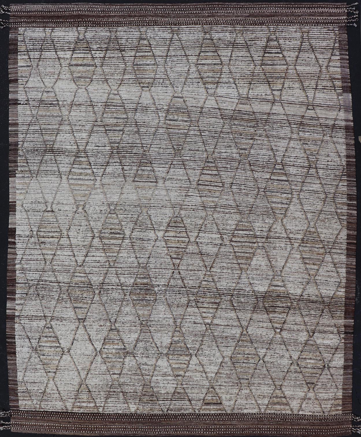 Modern Hand - Knotted Rug in Wool with Sub - Geometric Diamond Design in Earth Tones This modern casual tribal rug has been hand - knotted. The rug features a modern all - over sub - geometric diamond design, rendered in earthy tones, making this rug a s... - Keivan Woven ArtsAFG - 41004 - 19460Rug