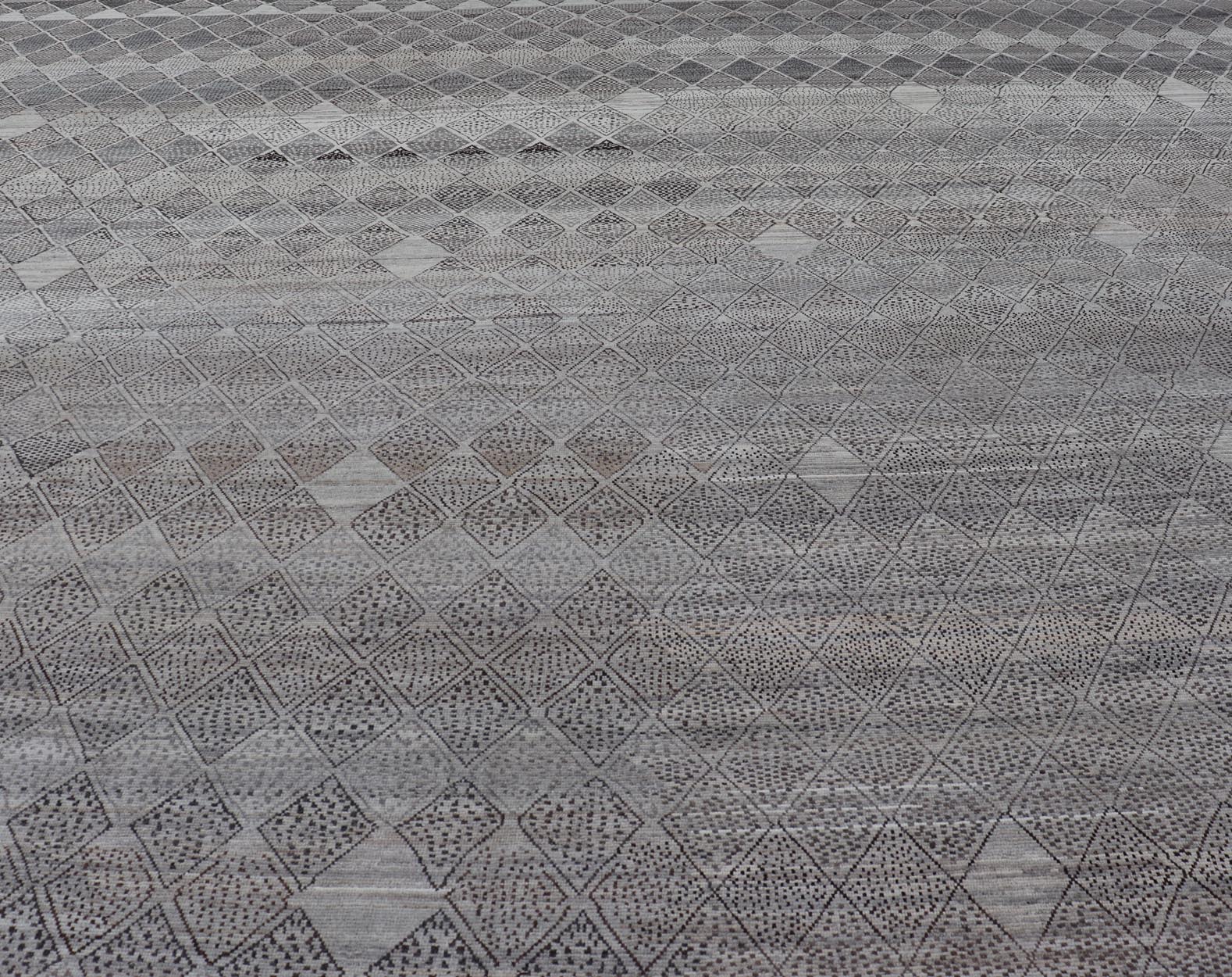 Very Large Modern Rug with Diamond Design in Gray, Taupe & Earth Tones, Keivan Woven Arts/ rug AFG - 41472, country of origin / type: Afghanistan / Modern Casual, circa Early - 21th Century. Measures: 18'3 x 26'6. This impressive rug with its... - Keivan Woven ArtsAFG - 41472 - 19526Rug