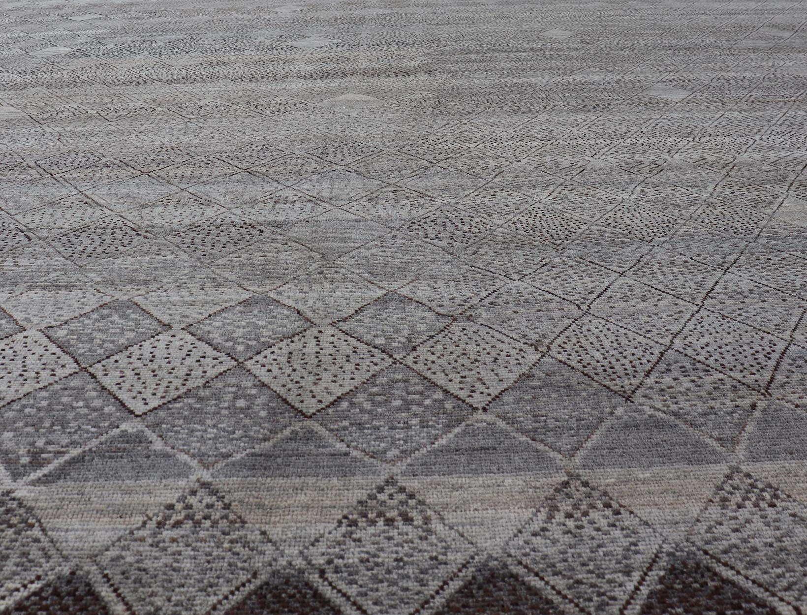 Very Large Modern Rug with Diamond Design in Gray, Taupe & Earth Tones, Keivan Woven Arts/ rug AFG - 41472, country of origin / type: Afghanistan / Modern Casual, circa Early - 21th Century. Measures: 18'3 x 26'6. This impressive rug with its... - Keivan Woven ArtsAFG - 41472 - 19526