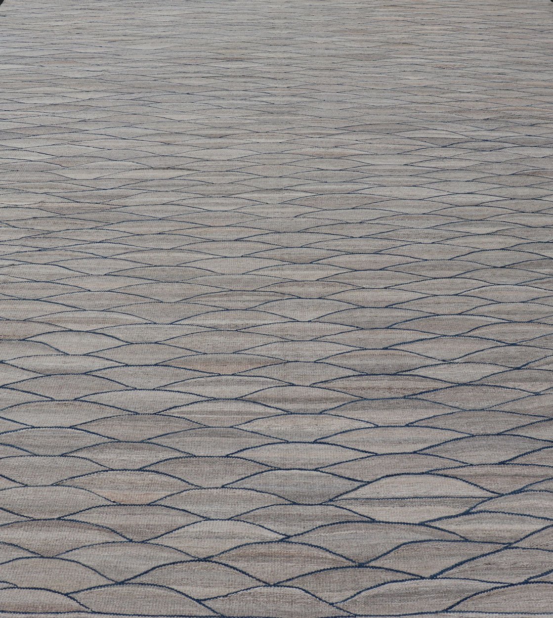 Large Modern Flat Weave Kilim in Wool with Shades of Gray and Rich Blue Measures; 14'0 x 18'10 This modern Kilim features a modern wave design spreading all across the field. The rug is rendered in a blend light gray to dark gray. The des... - Keivan Woven ArtsAFG - 43447 - 20145Rug