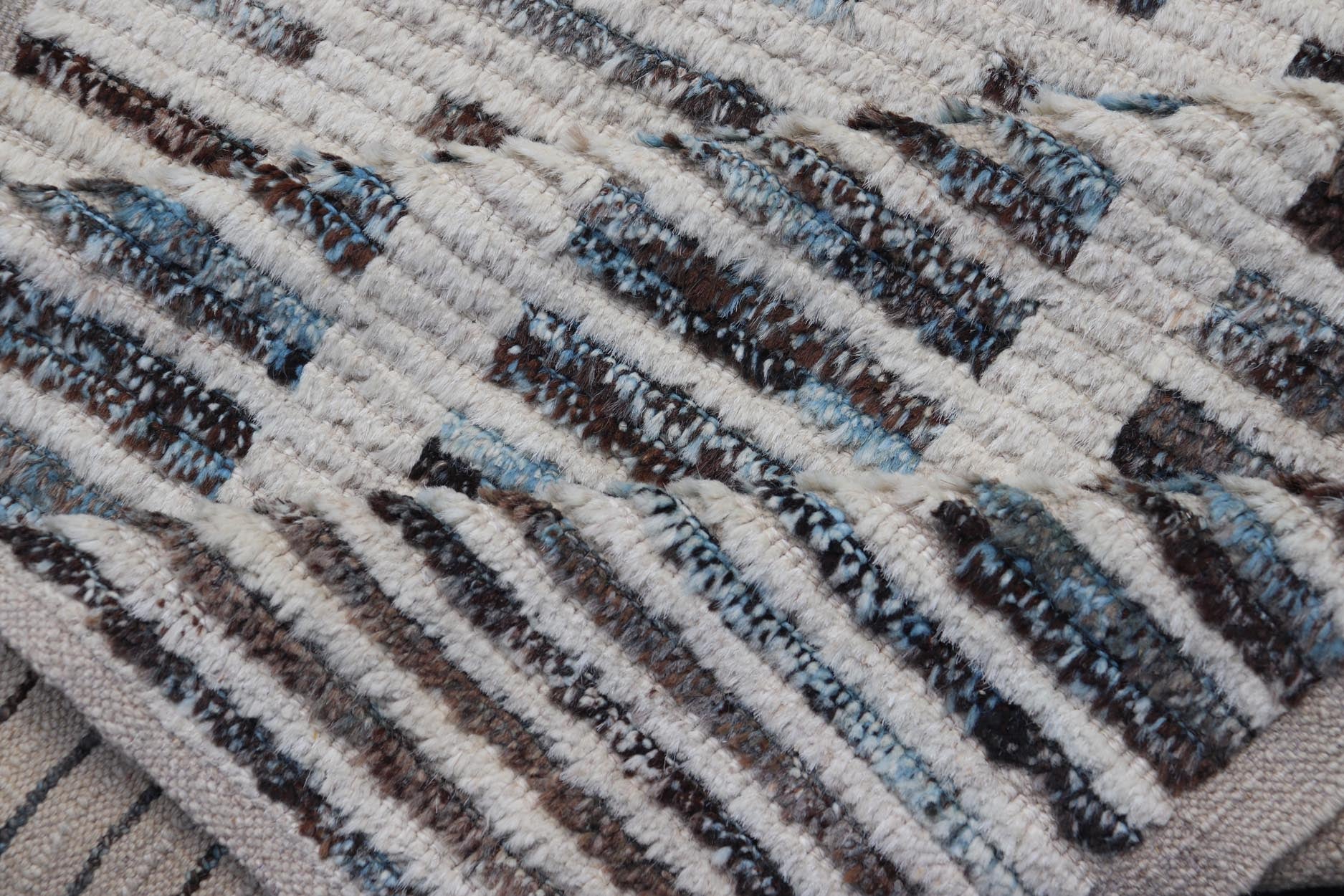 Distressed Modern runner in Black and White with A Modern Casual Vibe. Modern Wool Hand Knotted Black and White All - Over Modern Designed Runner. Keivan Woven Arts / AFG - 58430, country of origin / type: Afghanistan / Piled, condition: new Measure... - Keivan Woven ArtsAFG - 58430 - 21445Rug