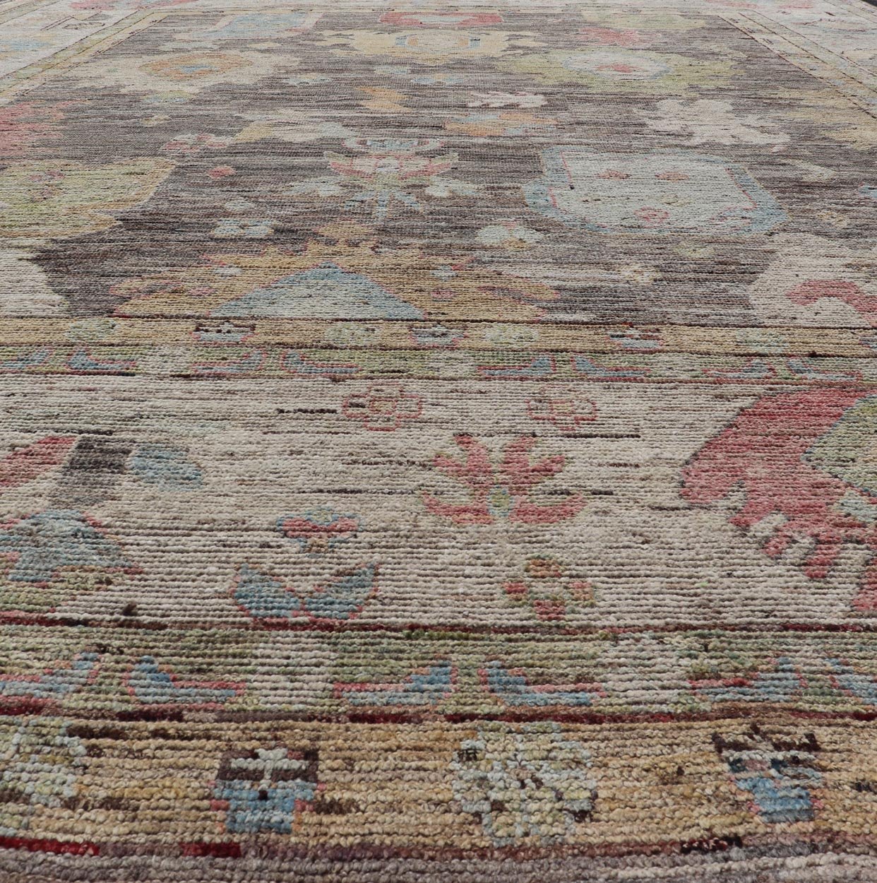 Measures: 12'5 x 16'9 Large Floral Designed Modern Oushak on a Brown - Gray Field and Cream Border. Keivan Woven Arts rug / AFG - 65605 Country of Origin: Afghanistan Type: Oushak Design: Floral, All - Over, Arabesque - Floral 21st century Modern Ou... - Keivan Woven ArtsAFG - 65605 - 23108Rug