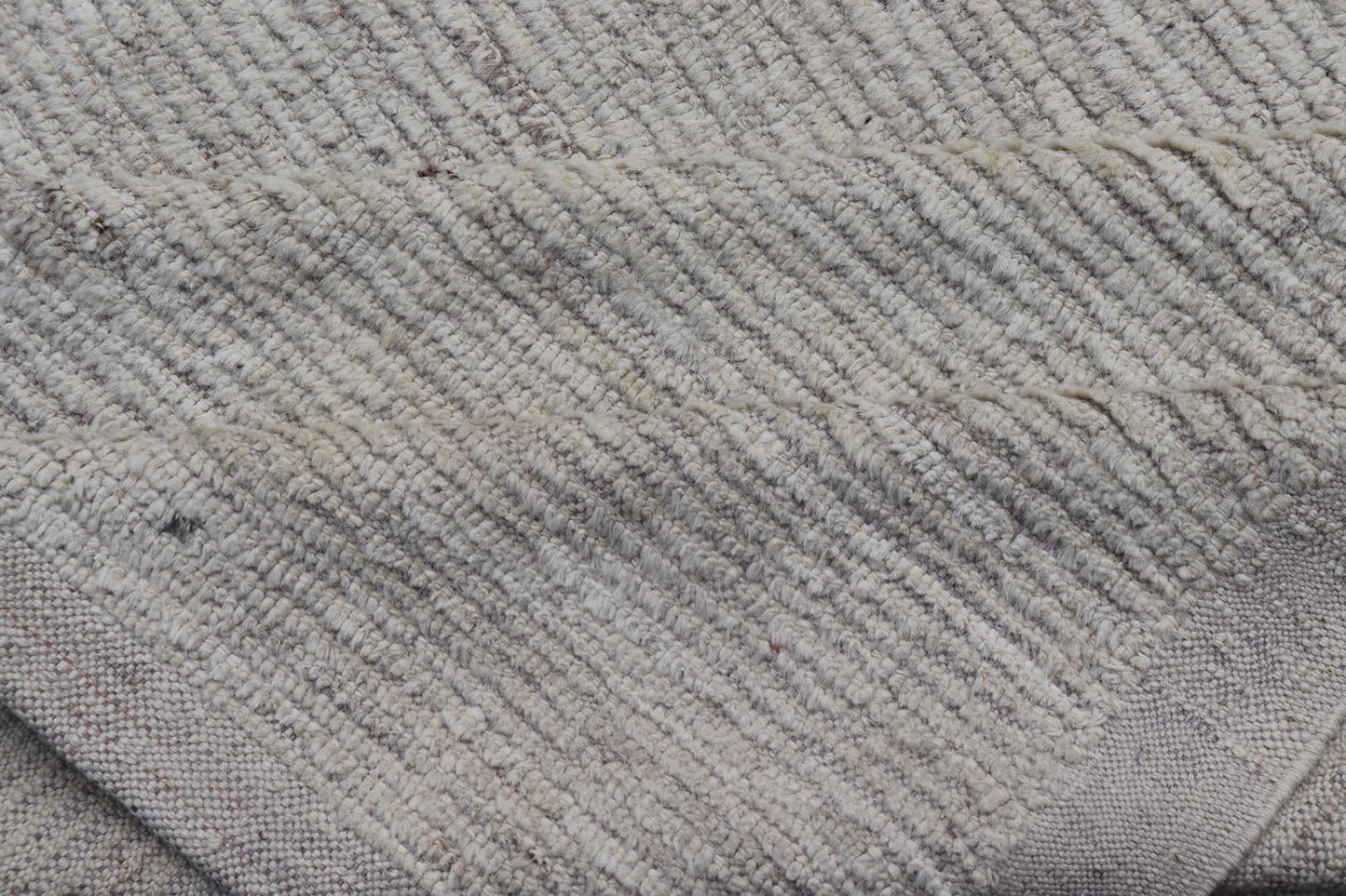 Modern Casual Gallery Runner in Neutral Tones with Shades of Cream to Ivory. Keivan Woven Arts rug AFG - 67941, country of origin / type: Afghanistan / Pile 21st Century. Measures: 7'0 x 18'4 This large gallery runner makes it perfect for modern ... - Keivan Woven ArtsAFG - 67941 - 25176Rug