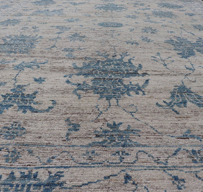 Measures: 9'5 x 12'1 Keivan Woven Arts Modern Oushak rug in light blue and off white. Keivan Woven Arts / rug AFGC - 39485 Early 21st Century. This Keiva Woven Arts Oushak design rug has been made with light blue and off white colors. This is... - Keivan Woven ArtsAFGC - 39485 - 18311Rug