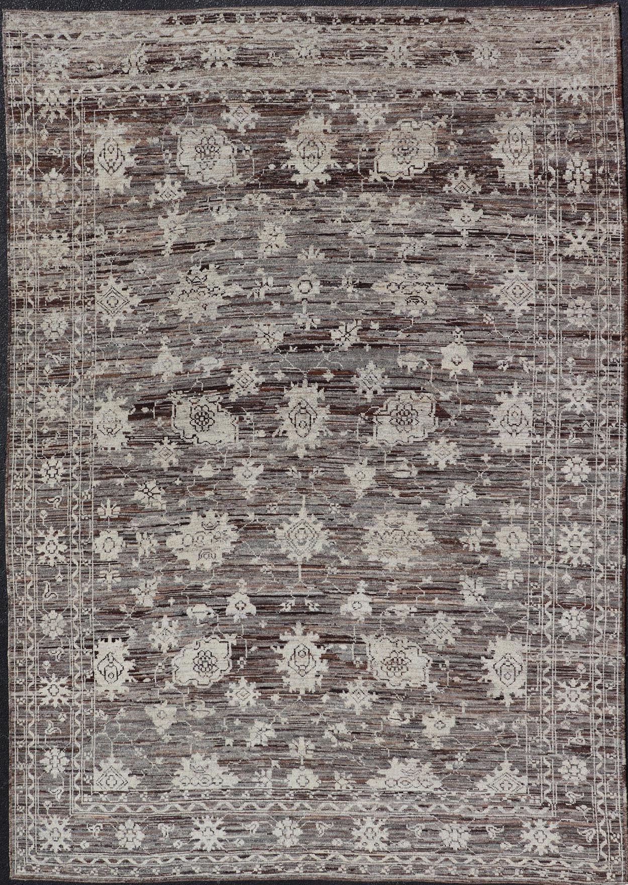 Modern Hand - Knotted Rug in Wool with Sub - Geometric Floral Oushak Design This modern casual rug has been hand - knotted. The rug features a modern sub - geometric Oushak design, replete with various motifs, the rug is rendered in earthy and neutral t... - Keivan Woven ArtsAFGC - 39775 - 17110Rug