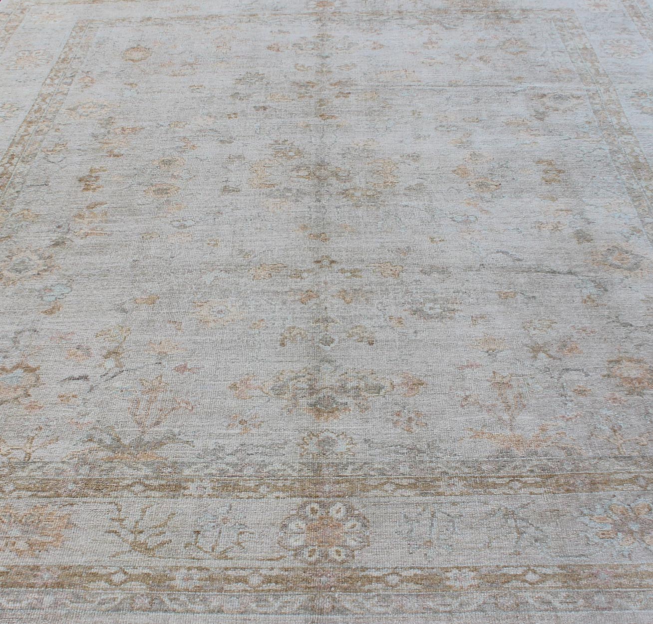Large Turkish Angora Oushak Rug With All - Over Vining Floral Design in Neutral Colors, antique reproduction ushak, angora oushak. Keivan Woven Arts - Faded Turkish Oushak rug with all - over vining floral design in silver and cream and neutral colors, r... - Keivan Woven ArtsAN - 108394 - 1949Rug