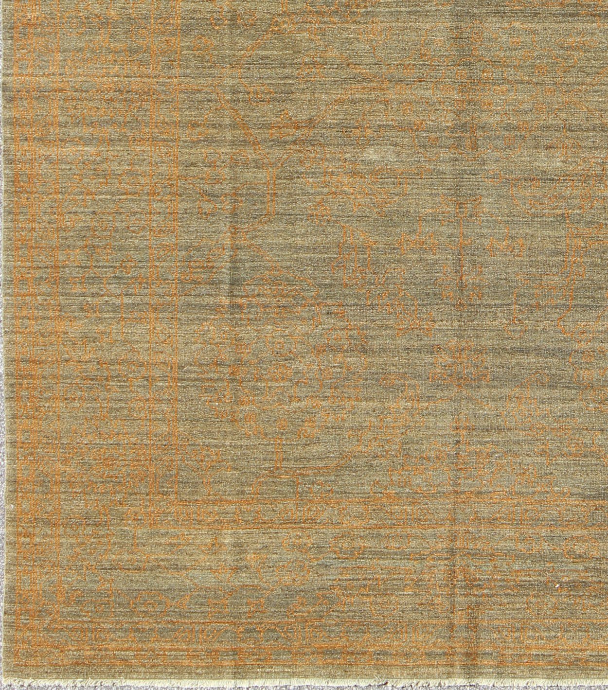 Modern rug with Transitional Design. Keivan Woven Arts rug AN - 113353 , country of origin / type: Turkey / Modern, circa Early - 21st century. Measures: 8'3 x 10'0. This finely hand knotted transitionaldesign rug features a beautiful transitional an... - Keivan Woven ArtsAN - 113353 - 5183Rug