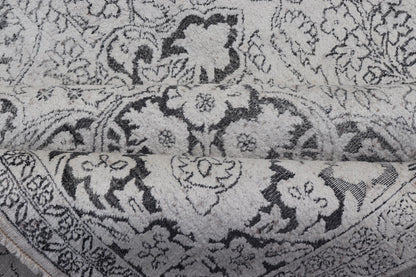 Vintage Sivas Cotton and Silk Rug in White, Gray and Charcoal Measures: 7'1 x 10'3 Sivas rugs are products of the Sivas province in central Turkey. This particular piece is characterized by a palette of cool colors such as light gray and ... - Keivan Woven ArtsAN - 118157 - 20964Rug