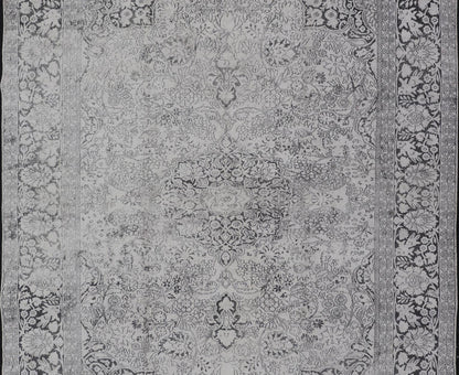 Vintage Sivas Cotton and Silk Rug in White, Gray and Charcoal Measures: 7'1 x 10'3 Sivas rugs are products of the Sivas province in central Turkey. This particular piece is characterized by a palette of cool colors such as light gray and ... - Keivan Woven ArtsAN - 118157 - 20964Rug
