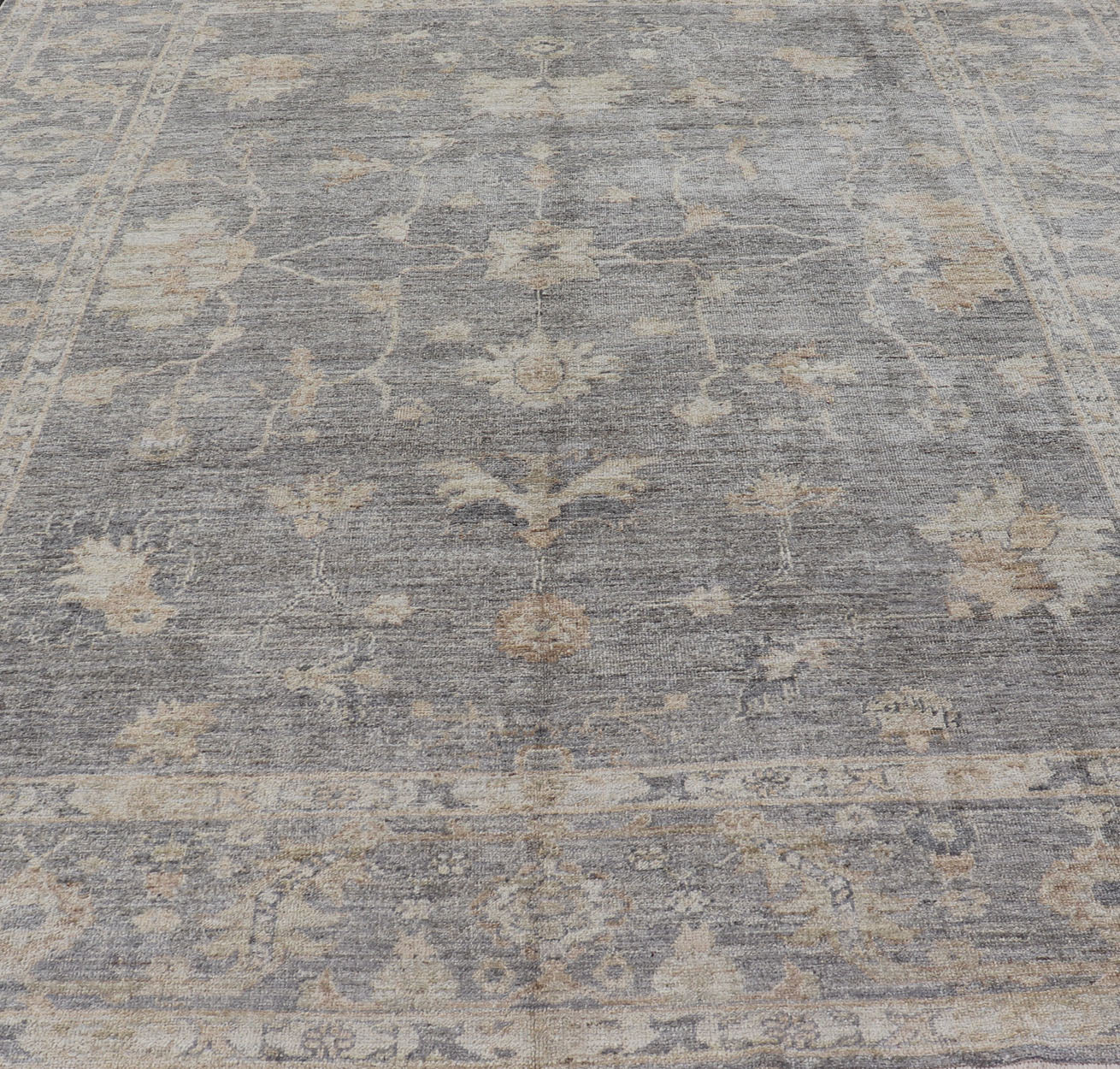 Keivan Woven Arts Turkish Angora Oushak Rug with Floral Design in Neutral. rug AN - 125392, country of origin / type: Turkey / Oushak. antique reproduction ushak, angora oushak. Measures: 9'11 x 12'10 The design of this beautiful Oushak rug, Turk... - Keivan Woven ArtsAN - 125392 - 7423Rug