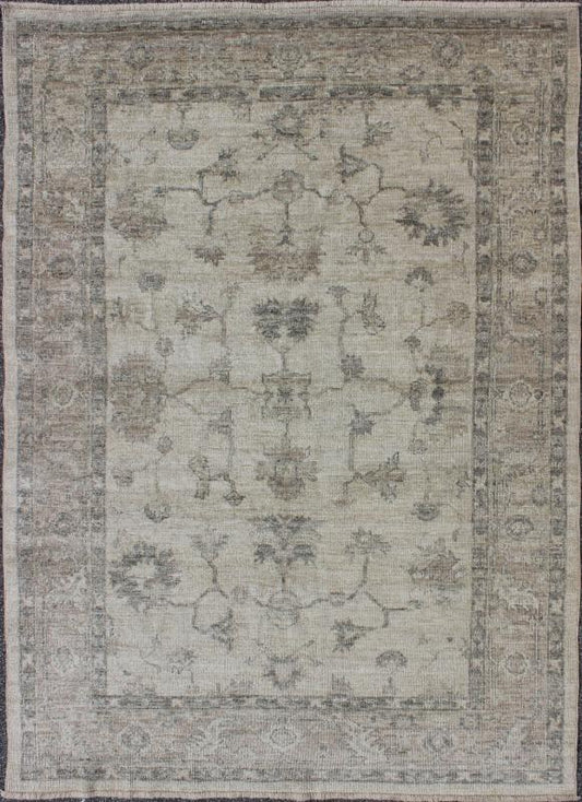Angora Oushak Turkish Rug By Keivan Woven Arts. rug AN - 125737, Keivan Woven Arts / country of origin / type: Turkey / Angora Oushak. Measures: 6'0 x 8'7 - Keivan Woven ArtsAN - 125737 - 7649Rug