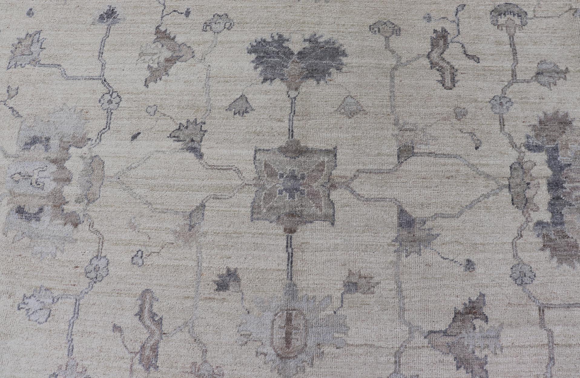 Angora Oushak Turkish Rug in Shades of Gray, Ivory, Silver by Keivan Woven Arts . rug AN - 126211, country of origin / type: Turkey / Angora Oushak. Measures: 12'9 x 14'11 The rug displays an elegant traditional design with a muted color palette, p... - Keivan Woven ArtsAN - 126211 - 19298Rug