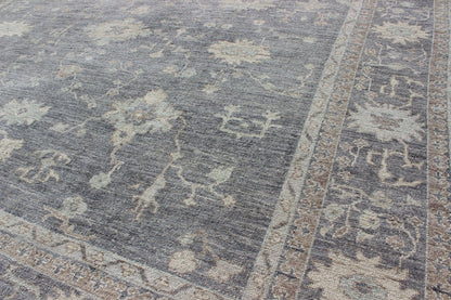 Angora Keivan Woven Arts Oushak Turkish Rug in Shades of Gray and Cream. Keivan Woven Arts rug AN - 126253, country of origin / type: Turkey / Angora Oushak. Measures: 12'5 x 14'7 From our Angora collection, this piece is made with a combination o... - Keivan Woven ArtsAN - 126253 - 7791Rug