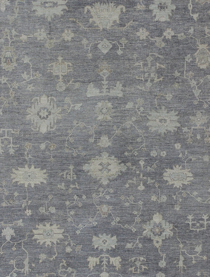 Angora Keivan Woven Arts Oushak Turkish Rug in Shades of Gray and Cream. Keivan Woven Arts rug AN - 126253, country of origin / type: Turkey / Angora Oushak. Measures: 12'5 x 14'7 From our Angora collection, this piece is made with a combination o... - Keivan Woven ArtsAN - 126253 - 7791Rug
