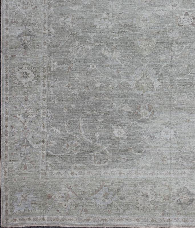 Large Turkish Angora Oushak Rug with All - Over Vining Floral Design in Neutral. Faded Turkish Oushak rug with all - over vining floral design in silver, muted green, and cream and neutral colors, rug AN - 108394, country of origin / type: Turkey / O... - Keivan Woven ArtsAN - 126256 - 7801Rug