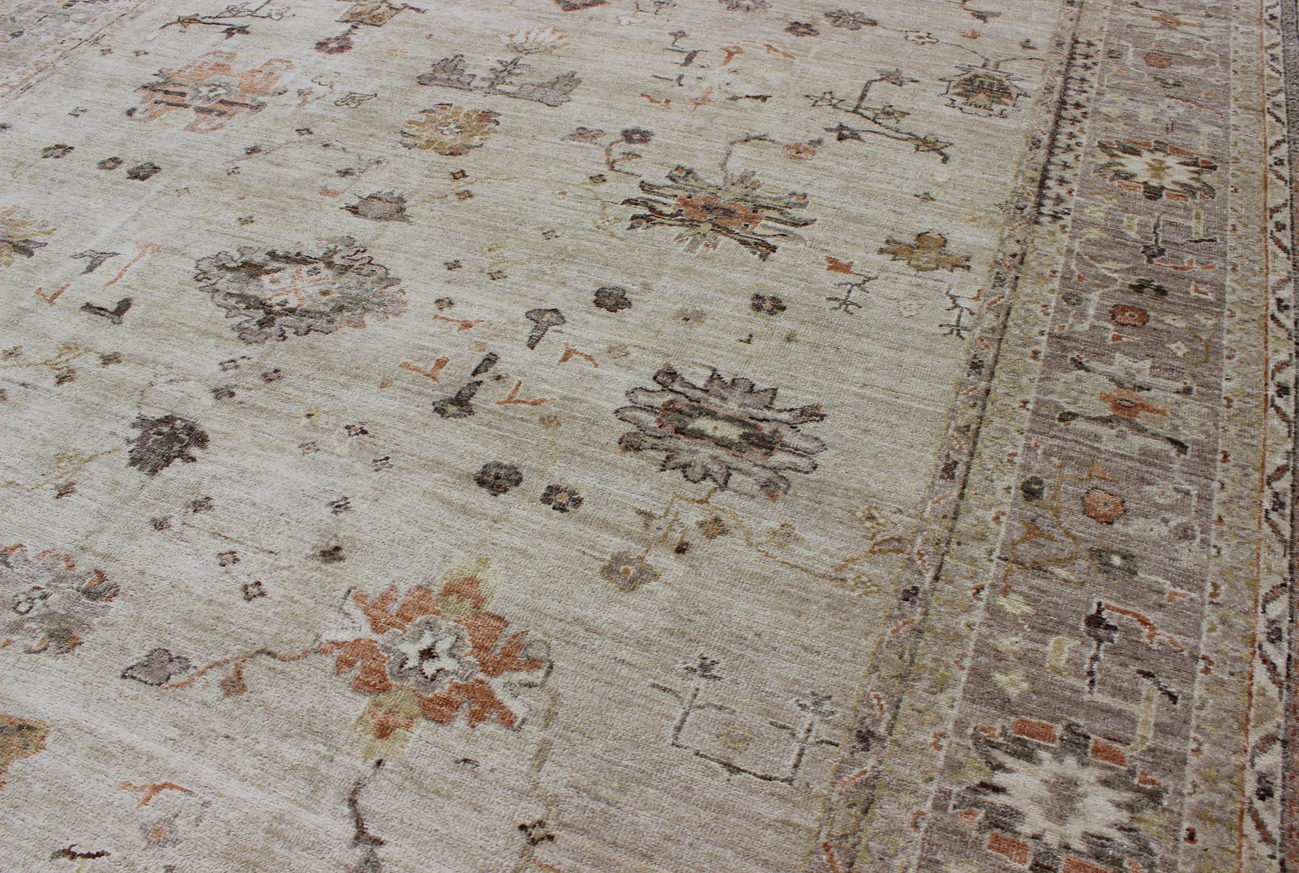 Keivan Woven Arts Angora Turkish Oushak Rug with Floral Motifs in Neutral Tones. Keivan Woven Arts/ rug AN - 134598. Origin/ Turkey, Wool reproduction Oushak made with Angora wool. Measures: 11'6 x 14'9 Made with a combination of angora wo... - Keivan Woven ArtsAN - 134598 - 10587Rug
