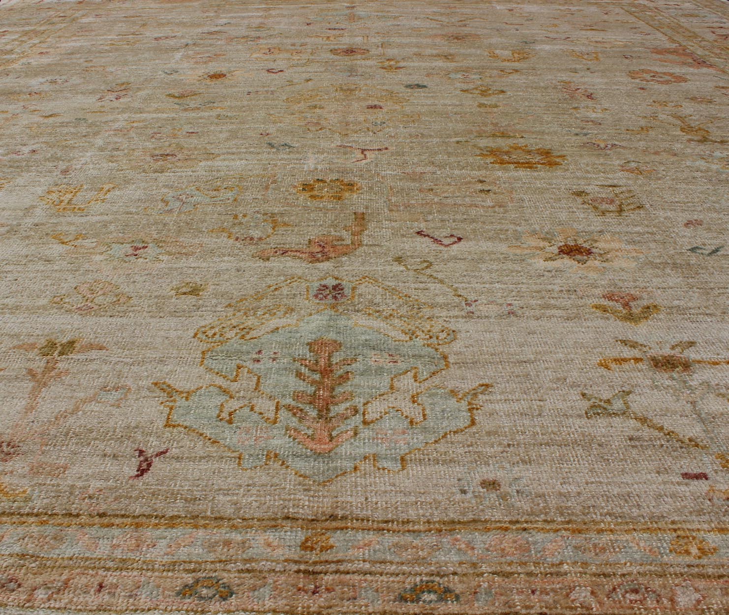 Keivan Woven Arts Angora Oushak Turkish Rug / rug AN - 134600, country of origin / type: Turkey / Angora Oushak. Measures: 12'2 x 14'5 This beautiful neutral color Oushak is made with a combination of angora and old wool. Featuring all organic mat... - Keivan Woven ArtsAN - 134600 - 10591Rug