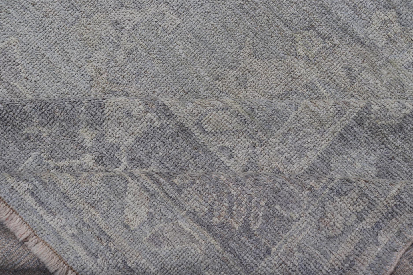 Large Hand Knotted Turkish Oushak with Floral Motifs in Gray, Taupe & Lavender Large Hand Knotted Turkish Oushak with Floral Motifs in Gray, Taupe & Lavender Keivan Woven Arts/ rug /AN - 146929 Early 21st century Made with a combinat... - Keivan Woven ArtsAN - 146929 - 19304Rug