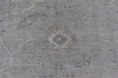 Large Hand Knotted Turkish Oushak with Floral Motifs in Gray, Taupe & Lavender Large Hand Knotted Turkish Oushak with Floral Motifs in Gray, Taupe & Lavender Keivan Woven Arts/ rug /AN - 146929 Early 21st century Made with a combinat... - Keivan Woven ArtsAN - 146929 - 19304Rug