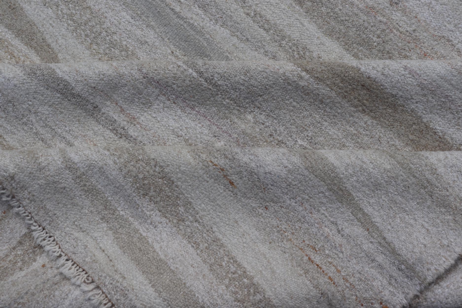 Modern Turkish Flat - Weave with Modern Design in White and Neutral Tones. Keivan Woven Arts / rug AN - 152611 country of origin / type: Turkey / Kilim, circa Early 21th century Measures: 11'2 x 14'1 This flat - weave Kilim from Turkey in white an... - Keivan Woven ArtsAN - 152611 - 24727Rug