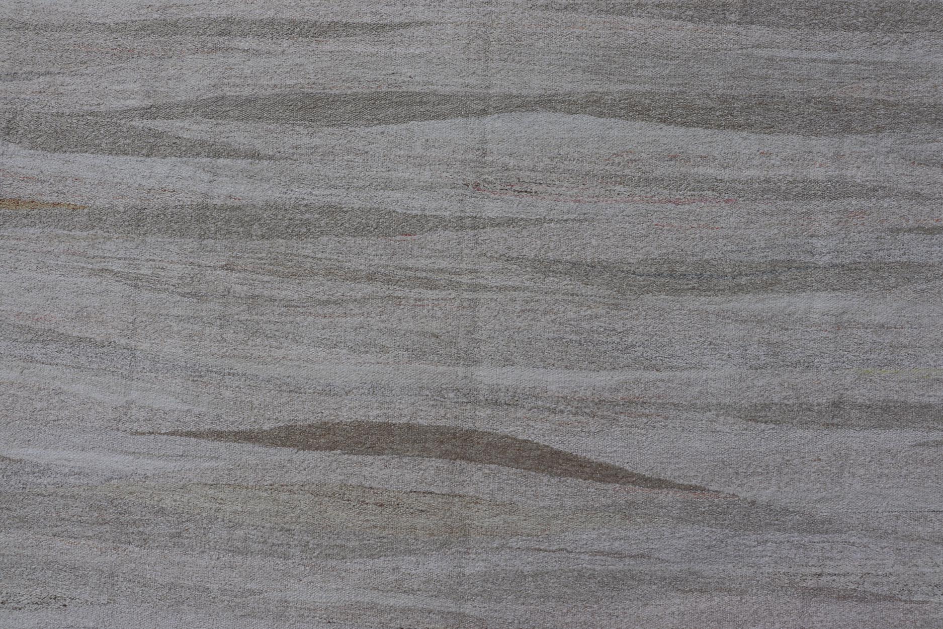 Modern Turkish Flat - Weave with Modern Design in White and Neutral Tones. Keivan Woven Arts / rug AN - 152611 country of origin / type: Turkey / Kilim, circa Early 21th century Measures: 11'2 x 14'1 This flat - weave Kilim from Turkey in white an... - Keivan Woven ArtsAN - 152611 - 24727Rug